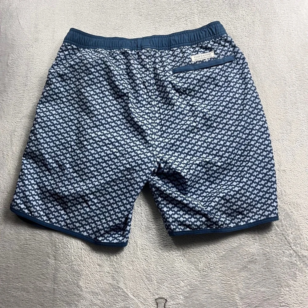 Fair Harbor Men Blue Geometric Diamond Print Swim Trunks Size L Drawstring Liner